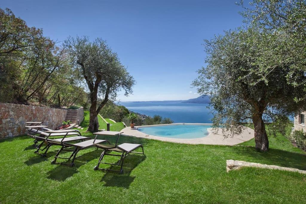 Villa Divina22-Apt Armonia-Con Piscina E Vista Lago Castelletto Di Brenzone Exterior foto