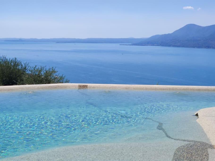 Villa Divina22-Apt Armonia-Con Piscina E Vista Lago Castelletto Di Brenzone Exterior foto